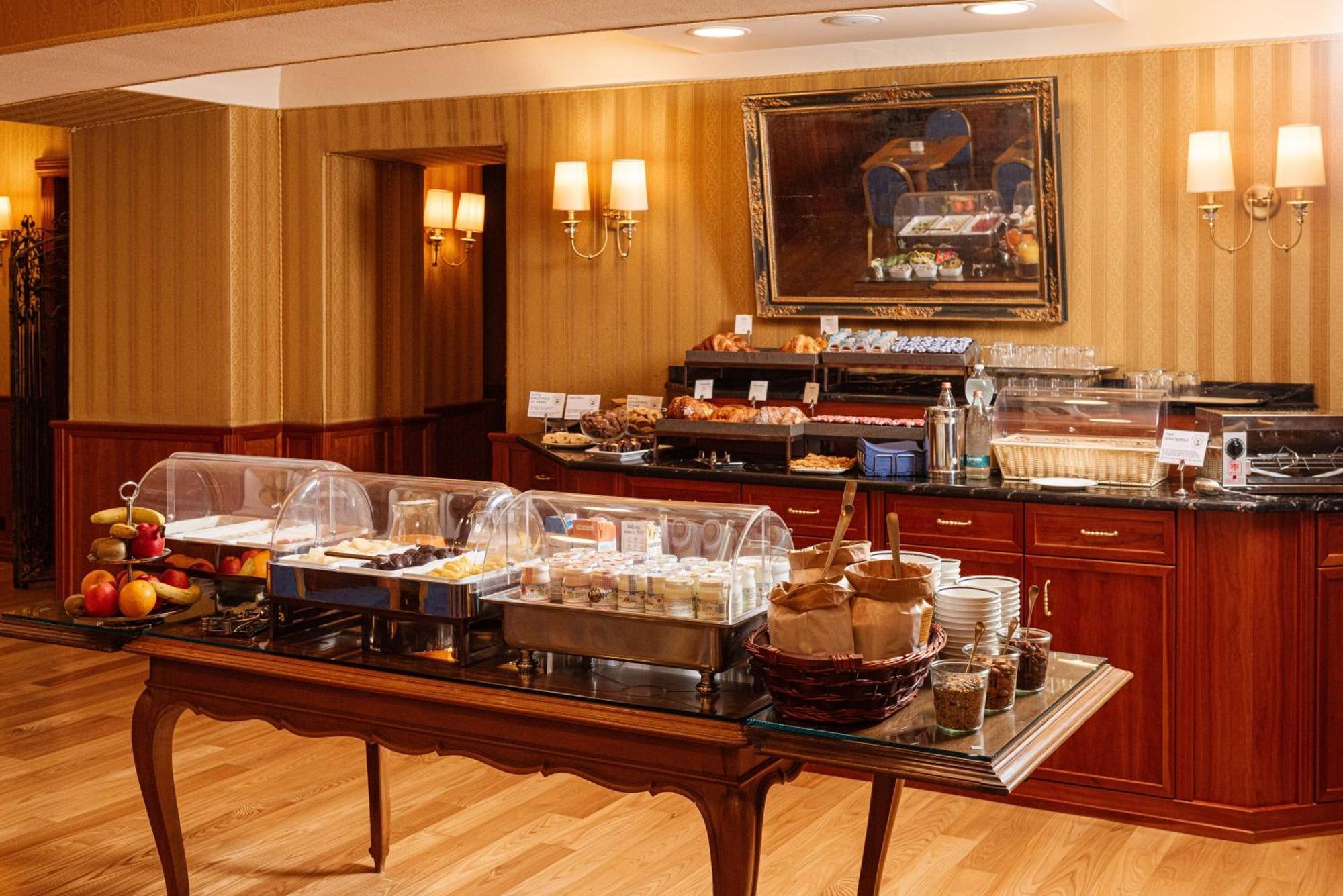 Phi Hotel Principe Кунео Екстериор снимка