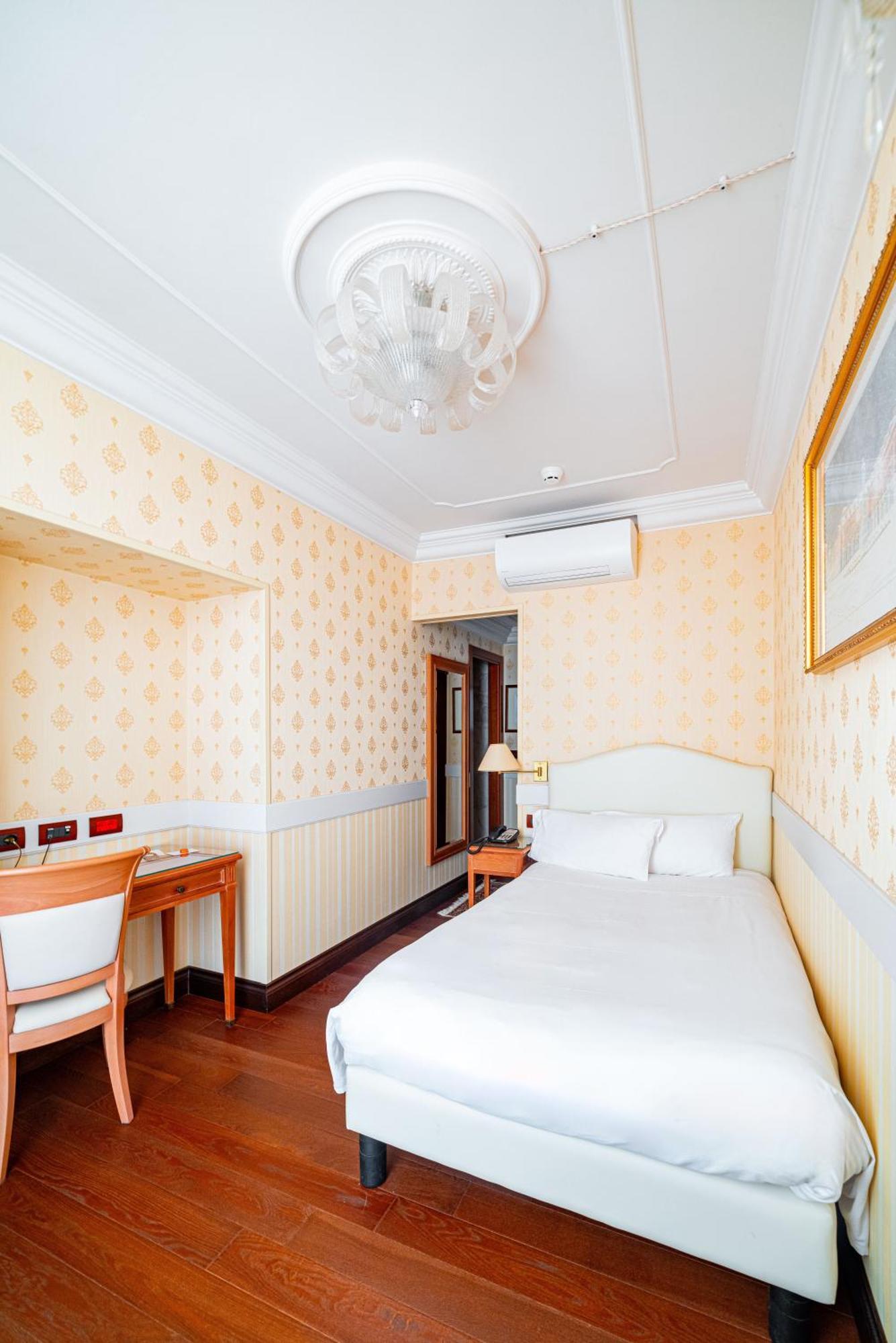 Phi Hotel Principe Кунео Екстериор снимка