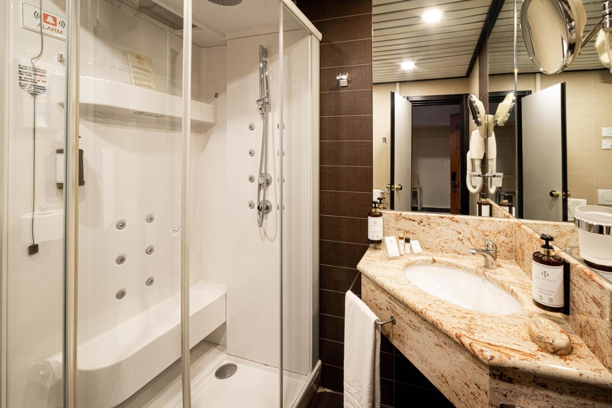 Phi Hotel Principe Кунео Екстериор снимка