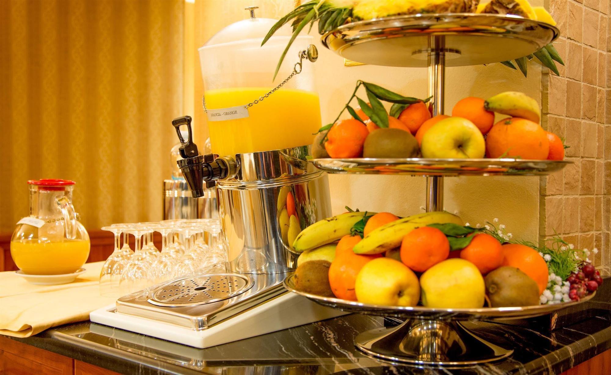 Phi Hotel Principe Кунео Екстериор снимка