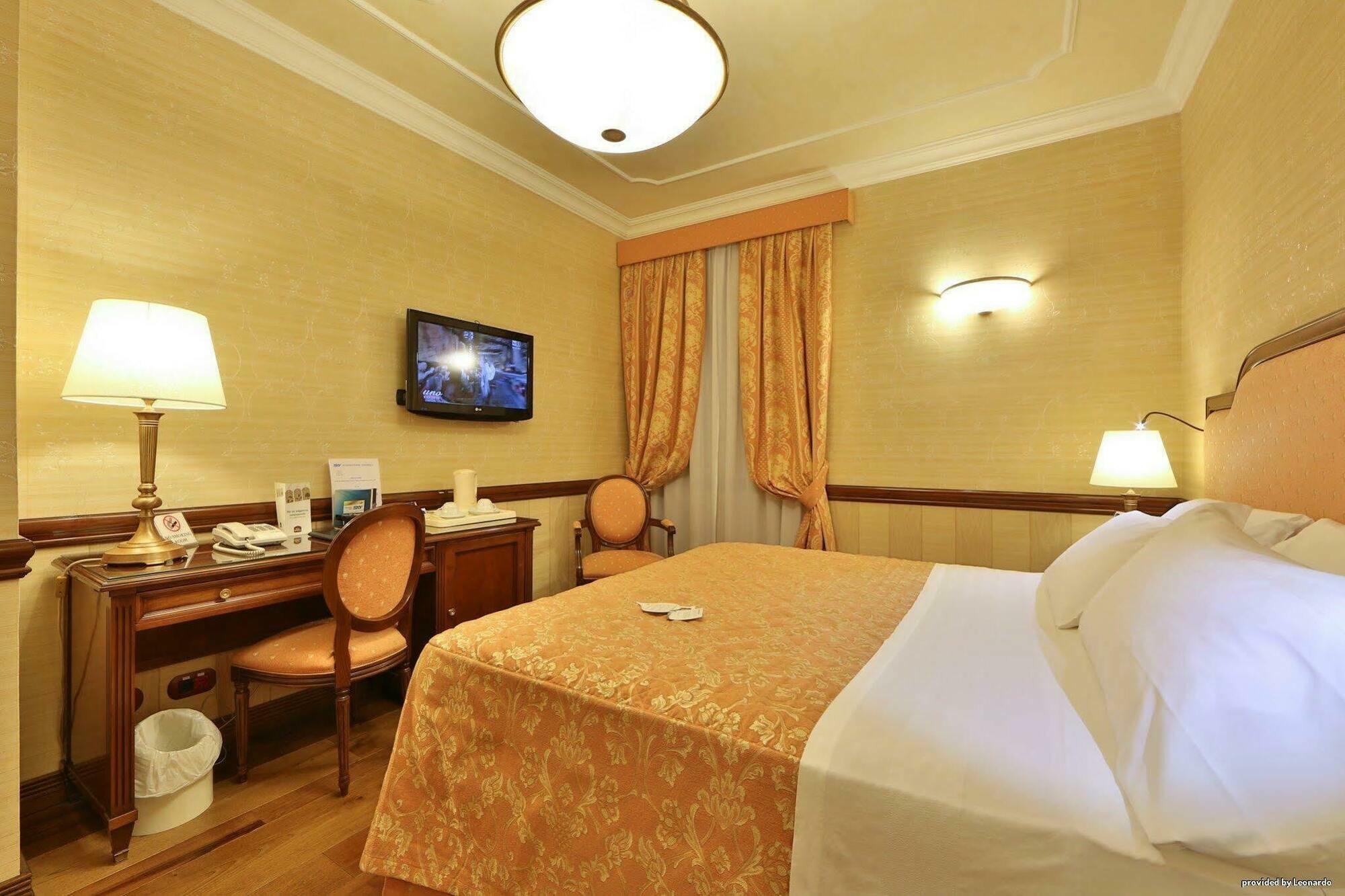 Phi Hotel Principe Кунео Екстериор снимка